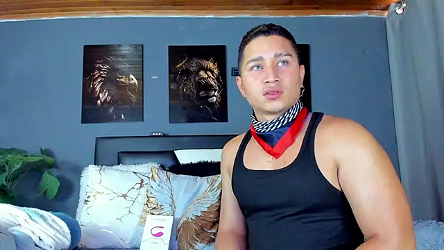 Snapshot of francesco_evan chatting on October 1, 2:23 pm francesco evan online show from October 1, 2:23 pm