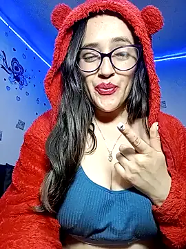 Snapshot of anndreapds chatting on July 29, 1:59 am anndreapds online show from July 29, 1:59 am