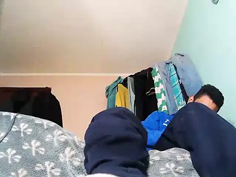 Snapshot of andrescaraballo chatting on October 24, 3:14 am andrescaraballo online show from October 24, 3:14 am