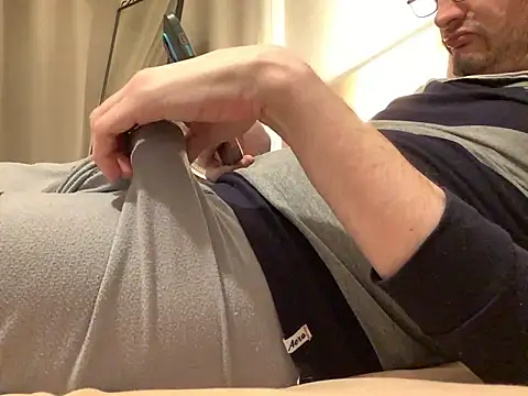 Hebrewhammers42 online show from February 20, 8:20 pm