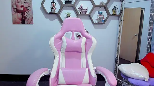 SharonSander online show from June 10, 10:52 pm