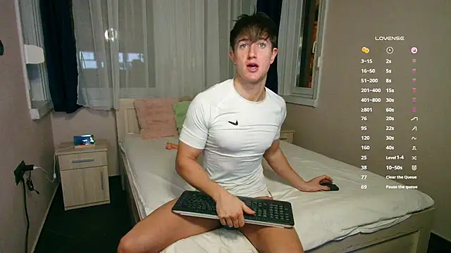 ChristianLevine  online show from November 21, 4:38 pm