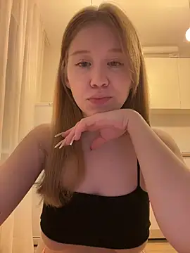 Snapshot of Eva_Weyne chatting on June 30, 10:00 pm Eva Weyne online show from June 30, 10:00 pm