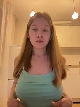 Snapshot of Eva_Weyne chatting on July 22, 9:28 pm Eva Weyne online show from July 22, 9:28 pm