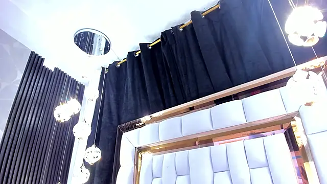 Snapshot of SarayRoyse chatting on September 27, 7:30 pm SarayRoyse online show from September 27, 7:30 pm