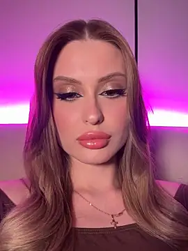 Sweet  Milly online show from February 28, 5:14 pm