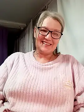 Snapshot of irinamaux chatting on February 11, 7:02 am irinamaux online show from February 11, 7:02 am