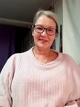 Snapshot of irinamaux chatting on February 12, 11:55 pm irinamaux online show from February 12, 11:55 pm