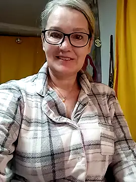 irinamaux online show from March 20, 3:55 am