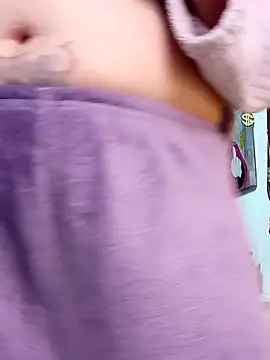 irinamaux online show from April 7, 1:22 pm