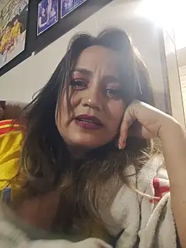 Snapshot of silvana_queen07 chatting on July 4, 1:12 am silvana queen07 online show from July 4, 1:12 am