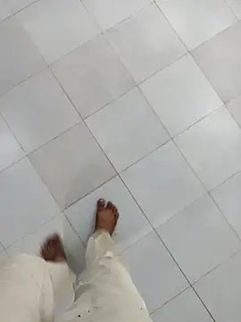 mr slim body online show from April 11, 1:15 pm