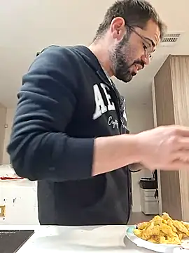 Zander823 online show from February 25, 2:43 am