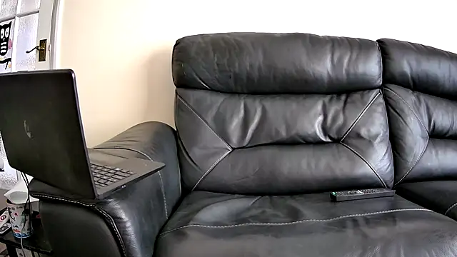 johnjay00 online show from December 30, 1:25 pm