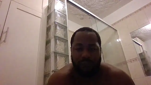 Snapshot of Bighood_T chatting on May 23, 5:23 am Bighood T online show from May 23, 5:23 am