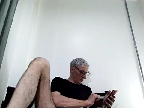 BIGUNCUTHARDCOCK online show from March 1, 7:08 am