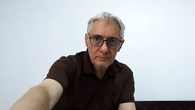 Snapshot of BIGUNCUTHARDCOCK chatting on May 15, 11:12 pm BIGUNCUTHARDCOCK online show from May 15, 11:12 pm
