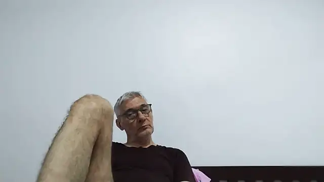 Snapshot of BIGUNCUTHARDCOCK chatting on May 27, 11:57 pm BIGUNCUTHARDCOCK online show from May 27, 11:57 pm