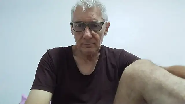 Snapshot of BIGUNCUTHARDCOCK chatting on July 4, 11:44 pm BIGUNCUTHARDCOCK online show from July 4, 11:44 pm