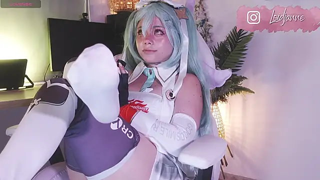 Snapshot of loIijanne chatting on February 8, 2:47 am loIijanne online show from February 8, 2:47 am