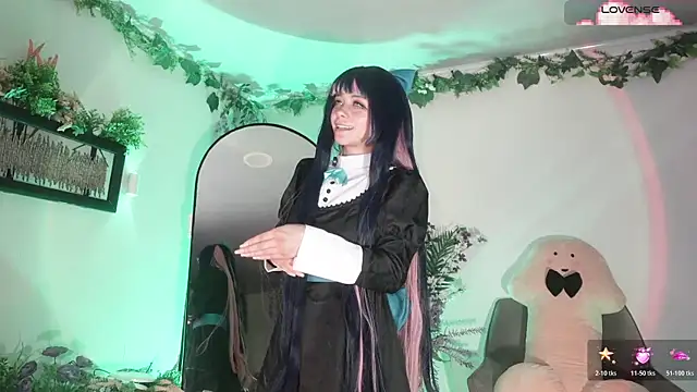 loIijanne online show from June 29, 11:38 pm