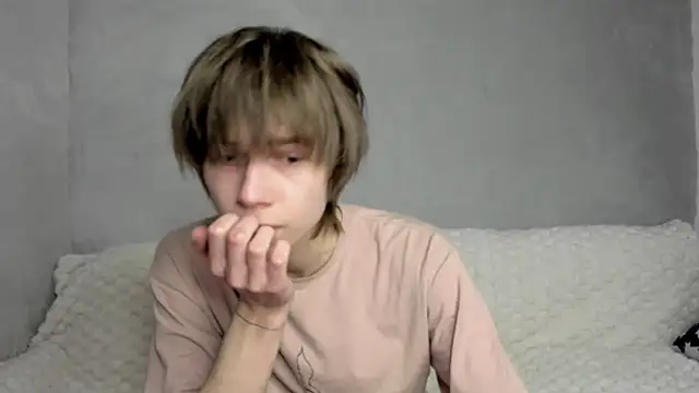 Makentoshi  online show from November 21, 12:21 am