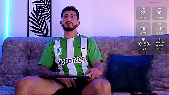 Snapshot of Bruno_Mattos chatting on December 18, 6:03 pm Bruno Mattos online show from December 18, 6:03 pm