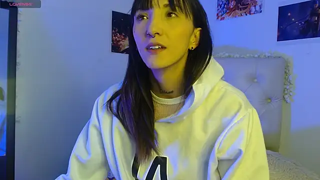 Snapshot of Sakura_and_yuki chatting on January 8, 6:20 pm Sakura and yuki online show from January 8, 6:20 pm