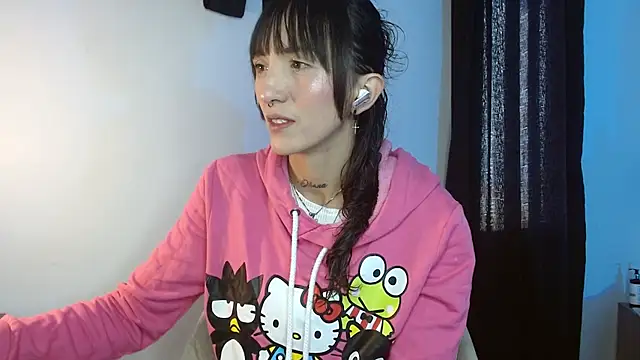 Snapshot of Sakura_and_yuki chatting on January 29, 2:32 pm Sakura and yuki online show from January 29, 2:32 pm