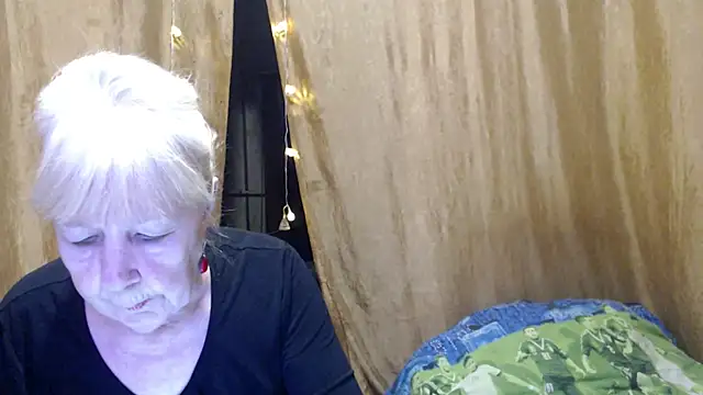  Estelitta 5 online show from January 18, 6:53 pm