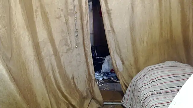  Estelitta 5 online show from February 25, 10:15 am