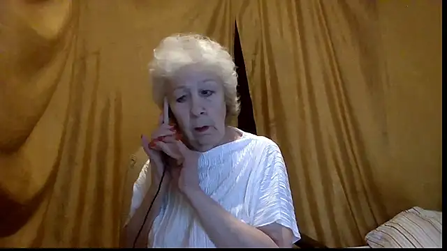 Snapshot of _Estelitta_5 chatting on June 3, 2:55 pm Estelitta 5 online show from June 3, 2:55 pm