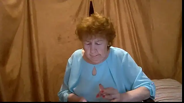 Snapshot of _Estelitta_5 chatting on June 20, 3:48 pm Estelitta 5 online show from June 20, 3:48 pm