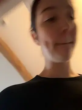  Juliette online show from February 5, 1:05 pm