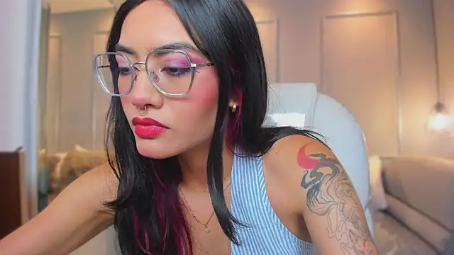 AzuraKindong online show from February 16, 7:21 pm