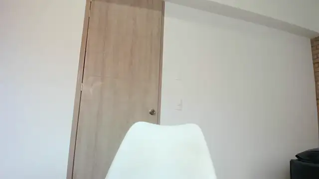 Snapshot of Vera_Fernandez chatting on May 19, 8:59 pm Vera Fernandez online show from May 19, 8:59 pm