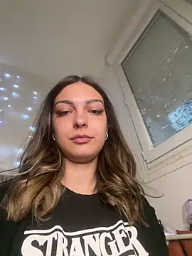 Snapshot of La_Nebulleuse-Nebulla chatting on May 26, 7:21 pm La Nebulleuse-Nebulla online show from May 26, 7:21 pm