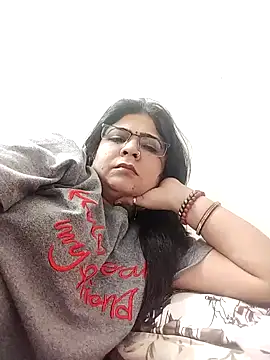 Snapshot of Husnpari20 chatting on January 6, 6:10 pm Husnpari20 online show from January 6, 6:10 pm