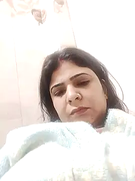 Snapshot of Husnpari20 chatting on January 9, 5:23 am Husnpari20 online show from January 9, 5:23 am