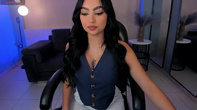 sarawinstone online show from January 26, 11:28 am