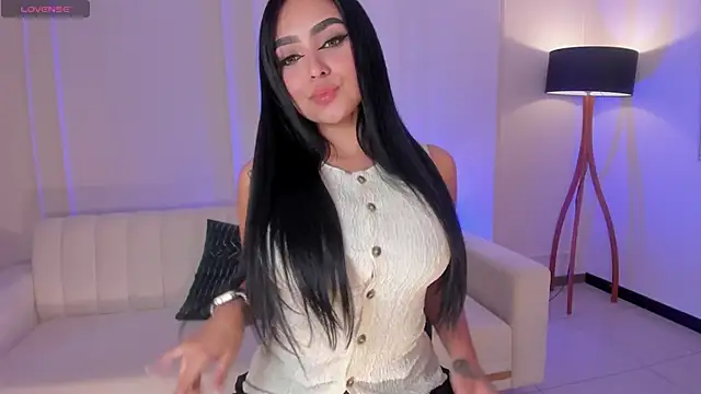 sarawinstone online show from March 5, 8:21 pm