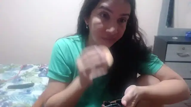 Snapshot of Ainhoa-hot chatting on May 4, 7:26 am Ainhoa-hot online show from May 4, 7:26 am