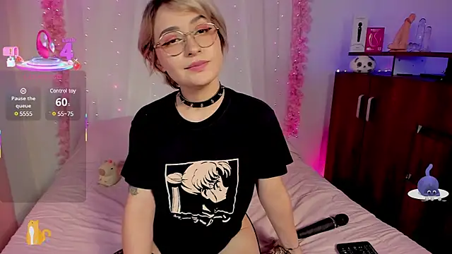 Snapshot of Ahri_howl_sweet chatting on March 12, 9:56 pm Ahri howl sweet online show from March 12, 9:56 pm