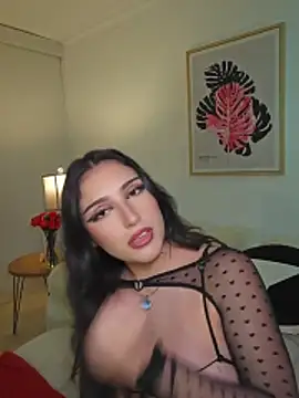Snapshot of freya_bella_ chatting on April 10, 9:58 am freya bella online show from April 10, 9:58 am
