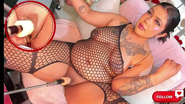 shayna manson  online show from February 7, 4:59 am