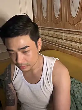 Snapshot of Asianhif chatting on October 18, 3:35 pm Asianhif online show from October 18, 3:35 pm