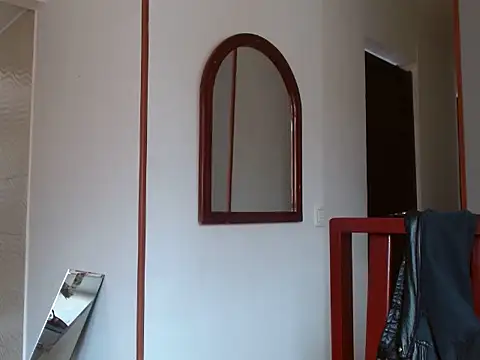 Laura martin  online show from February 15, 6:33 pm