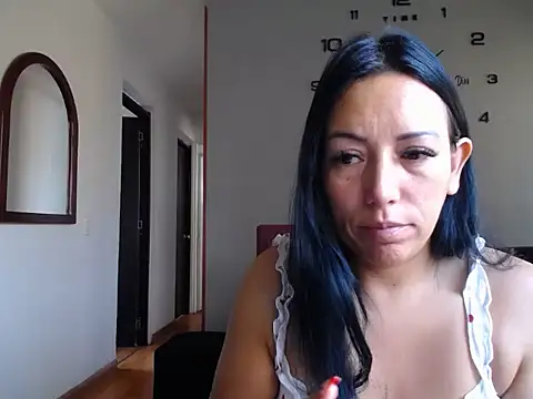 Laura martin  online show from February 5, 12:10 pm