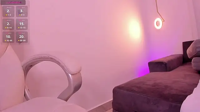 Snapshot of aprilebony_ chatting on January 15, 4:54 pm aprilebony online show from January 15, 4:54 pm