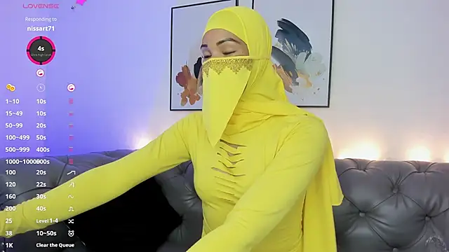 Snapshot of Sabba_sajjad chatting on November 19, 7:47 pm Sabba sajjad online show from November 19, 7:47 pm